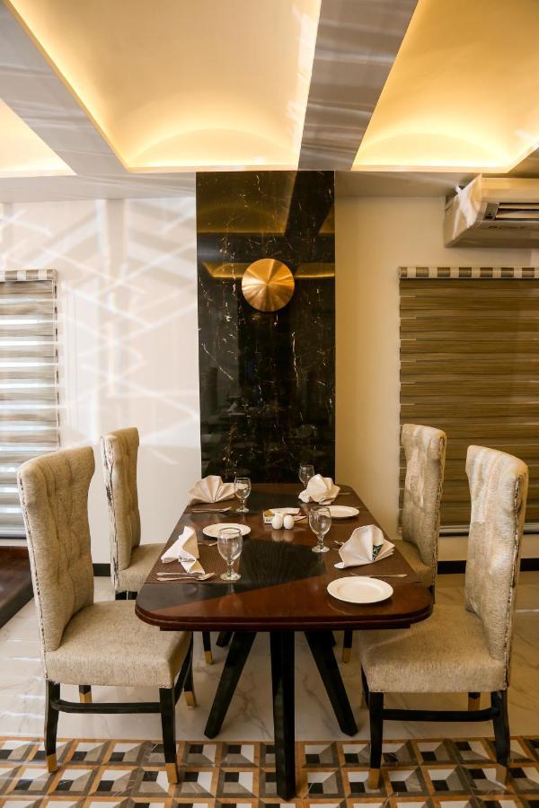 Hotel One Rahim Yar Khan Club Road 外观 照片